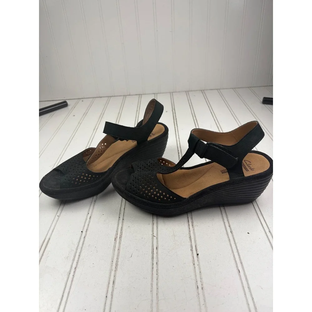 Clarks Collection Black Perforated Reedly Salene Sandal Wedges Women's Size 6.5